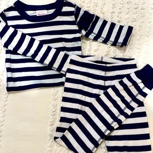 Hanna Andersson kids pajamas. Navy blue and white stripe, size 120cm/6-7.
